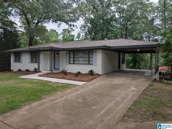 704 Circlewood Ln, Birmingham, AL 35214