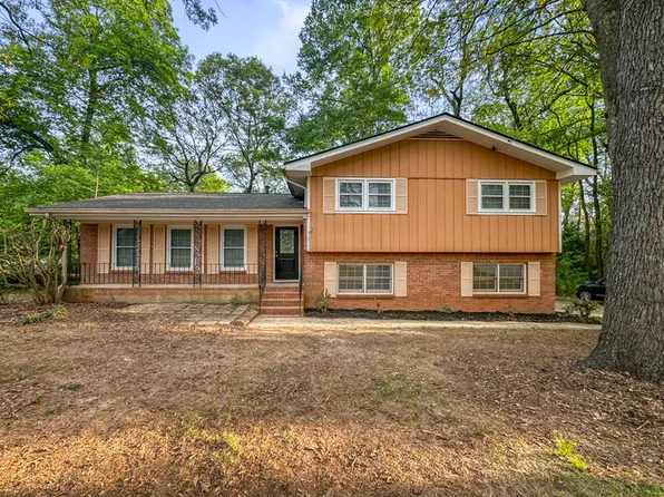 829 North Ave, Forest Park, GA 30297