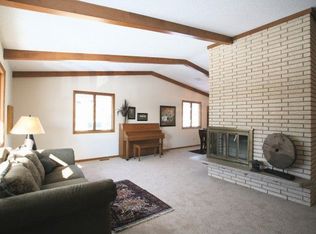 1270 Schletti St, Saint Paul, MN 55117