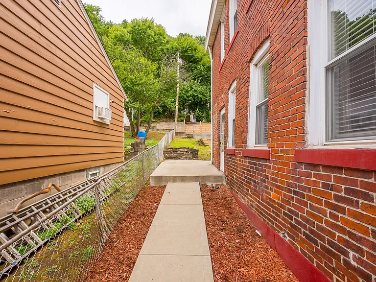 926 Ridge Ave — Photo 31