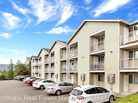 3rd image of 3201 Elwood Ave APT 101