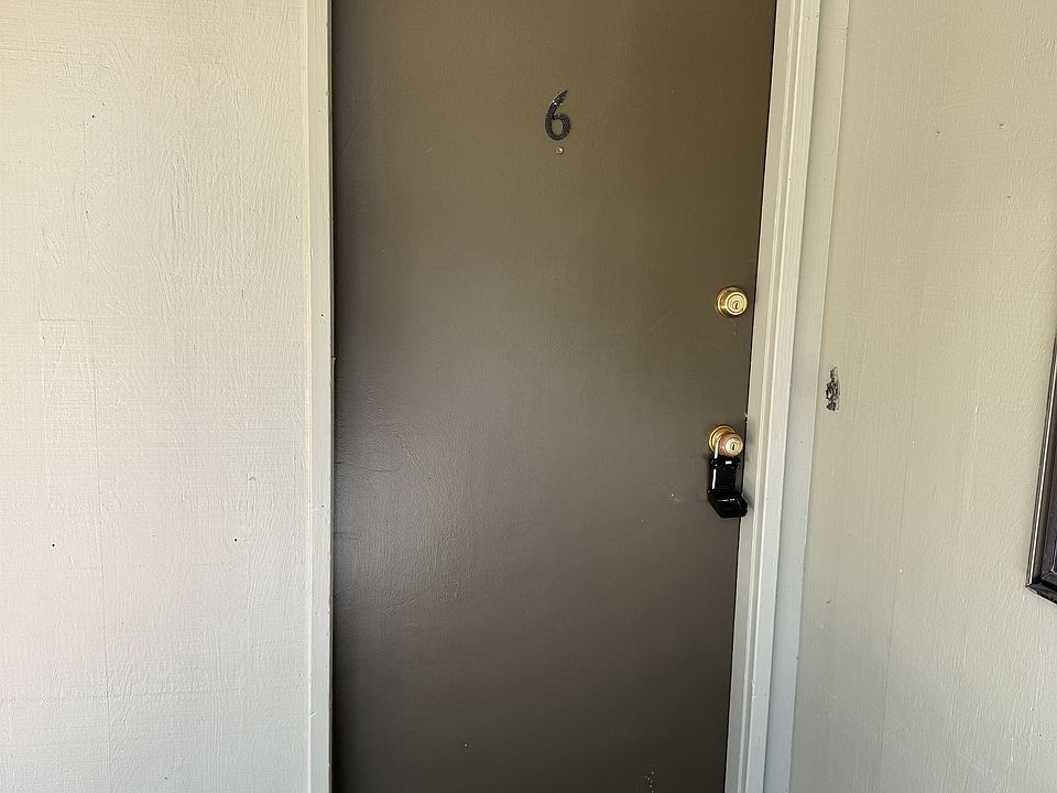 1st image of 250 SW 3rd St #11236500