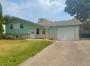 1525 Grove Ave, North Chicago, IL 60064