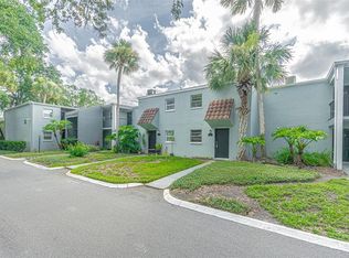 2818 Somerset Park Dr, Tampa, FL 33613