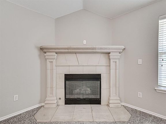 5th image of 212 Tecumseh Meadows Dr