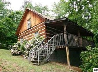 2580 Black Bear Ln, Sevierville, TN 37876