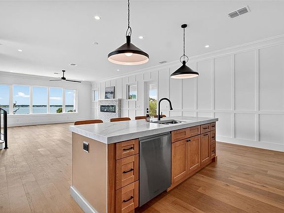 5th image of 576 Casey Loop