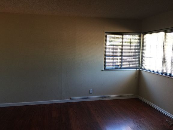 3rd image of 1149 Watt Ave
