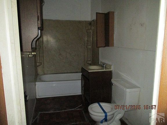 4th image of 2021 E 5th St
