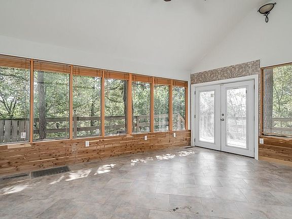 2nd image of 6027 S Dogwood Hts