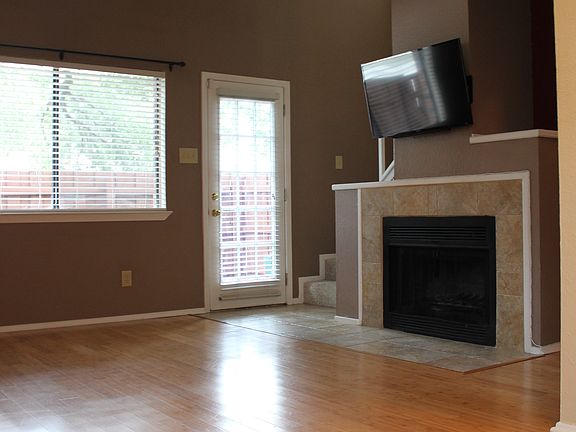 5th image of 5727 Cedar Creek Dr