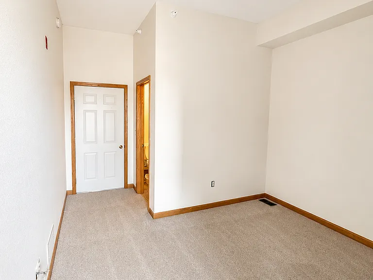 539 Pacific Ave SW #STUDENT — Photo 5