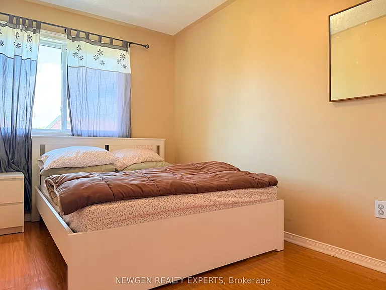 6013 Castlegrove Ct #UPPER — Photo 16