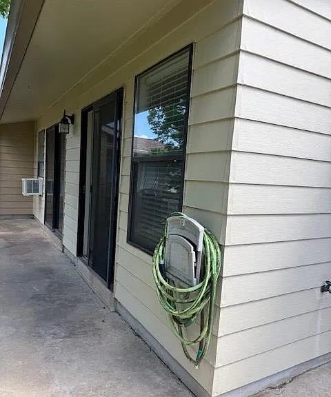 405 Summit Cir — Photo 9