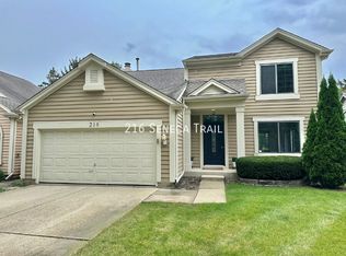 216 Seneca Trl, Bloomingdale, IL 60108