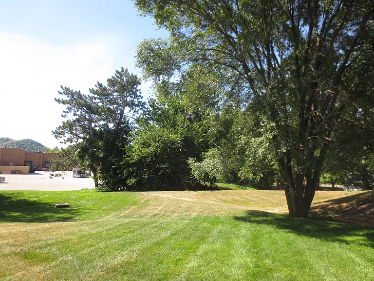Stonefield Manor Senior Apartments — Photo 10