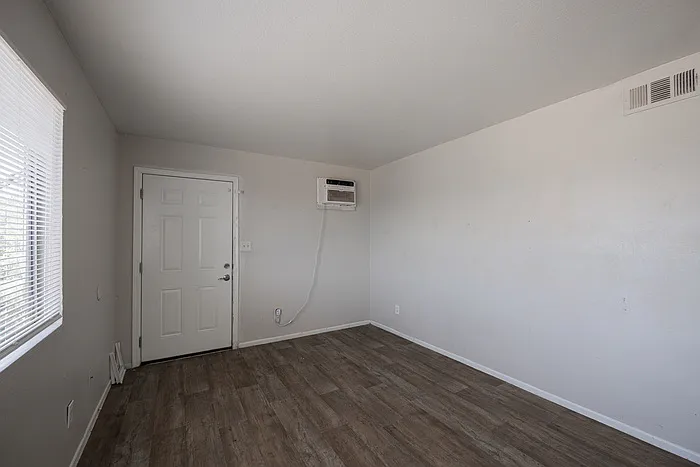 622 N 30th Pl #4 — Photo 6