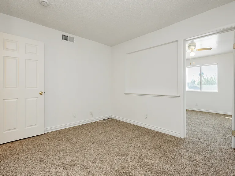 3969 Manford Cir — Photo 29