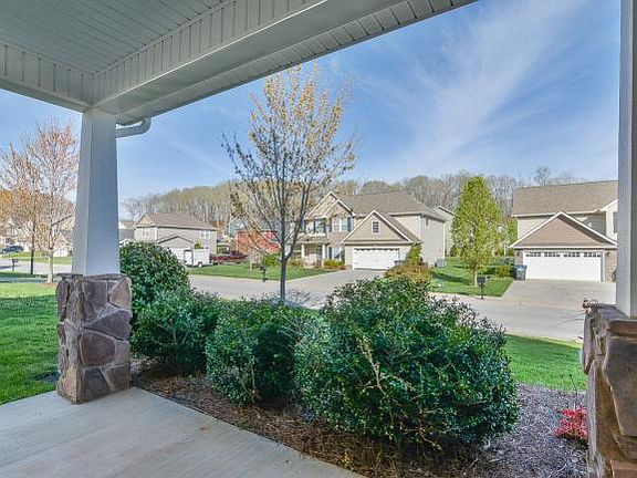 5th image of 2907 Royal Mile Dr
