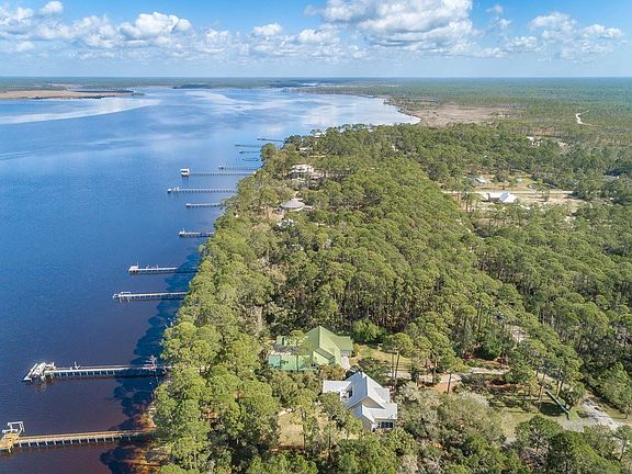 3rd image of 307 Magnolia Bay Dr