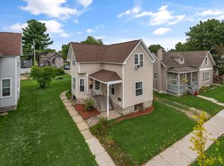 1518 Garfield Ave, Marinette, WI 54143