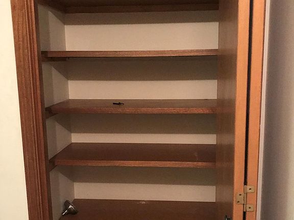 5th image of 3405 Ridgewood Dr Unit A