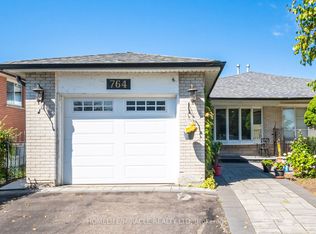 764 Eaglemount Cres, Mississauga, ON L5C1N9