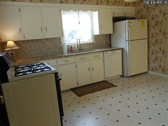 5th image of 1945 19th St