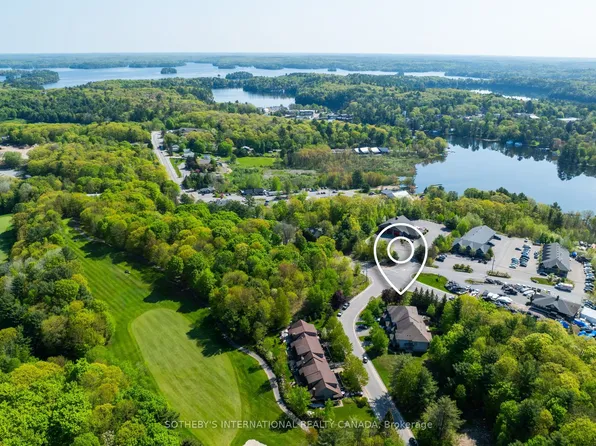 1 Donald Dr, Muskoka Lakes, ON P0B 1J0