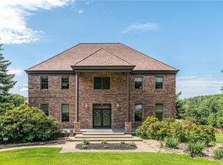 108 Northbrook Dr, Gibsonia, PA