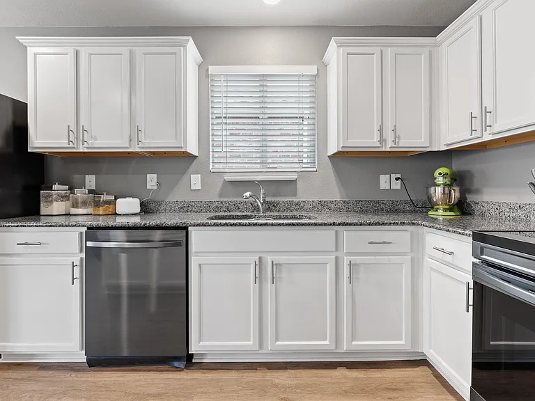 9937 Amosite Dr — Photo 8