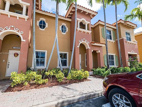 3rd image of 10587 SW 6th St #1107