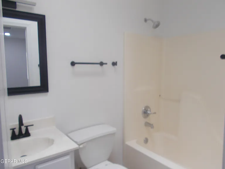 1860 Joan Francis Dr — Photo 17