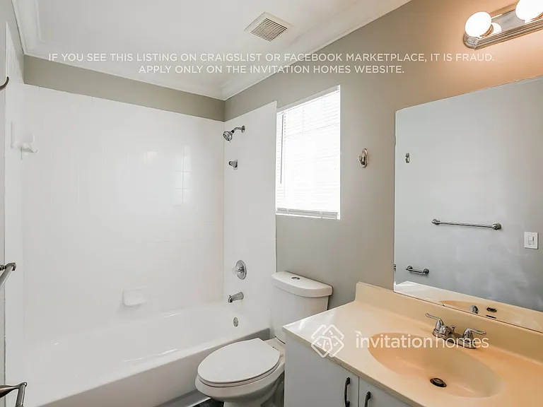 119 NW 44th Ter — Photo 14