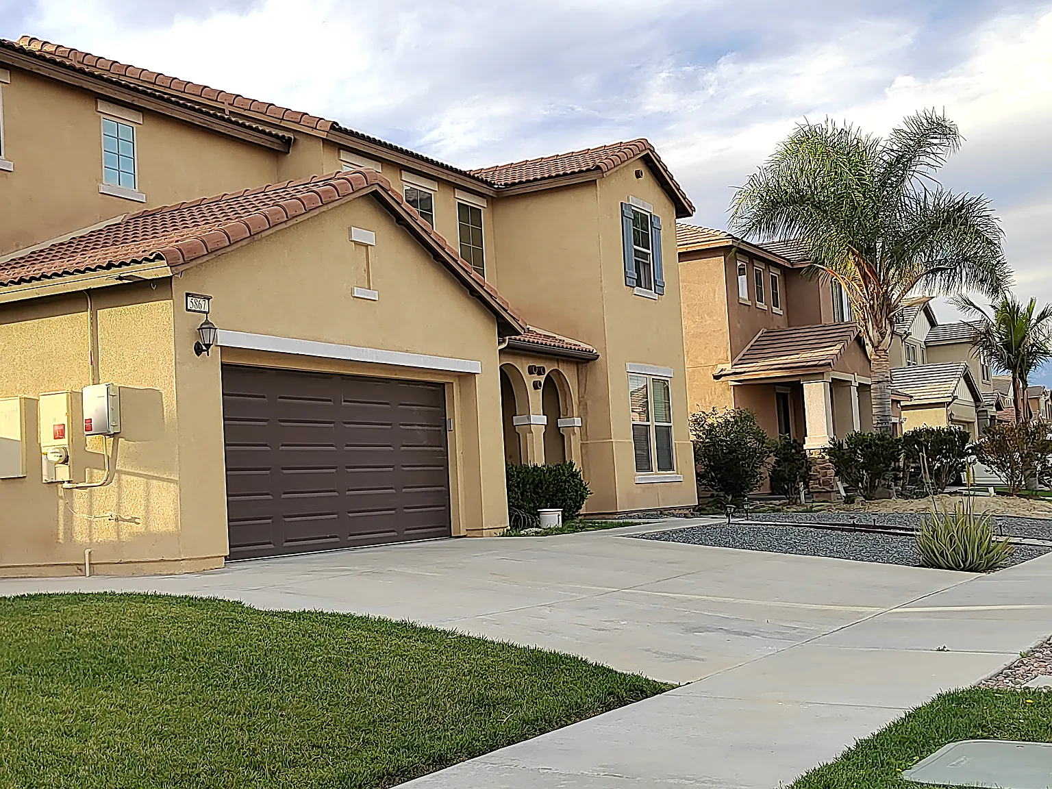 5867 Berryhill Dr — Photo 1