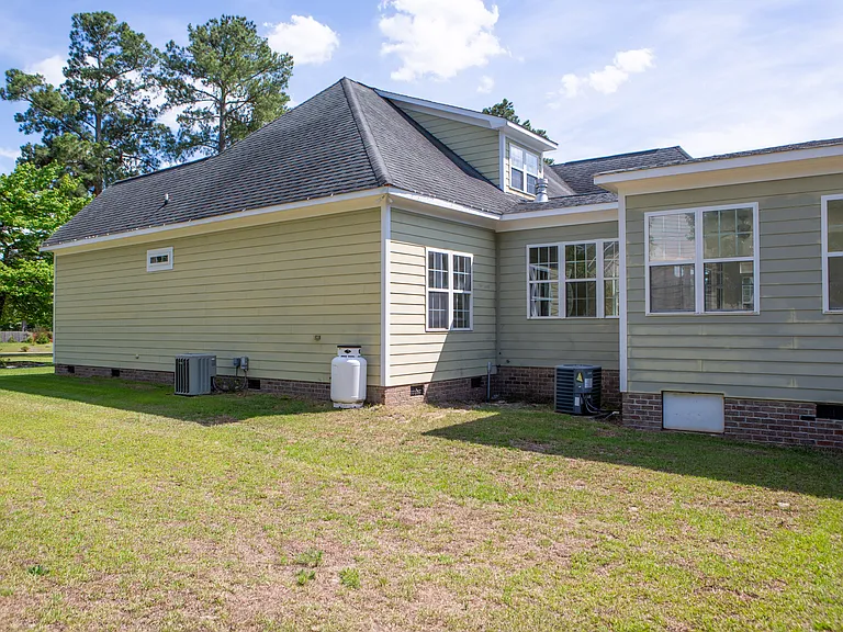 432 Booth Pond Rd — Photo 15