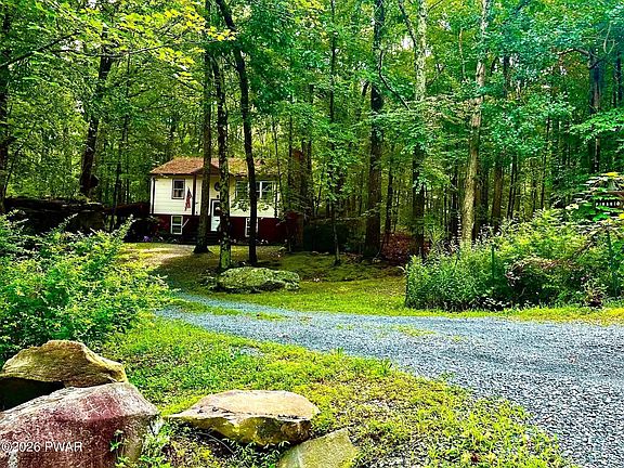 2nd image of 113 Blueridge Ln