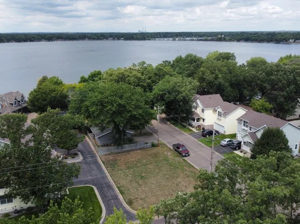 206 Montana Ave, Big Lake, MN 55309