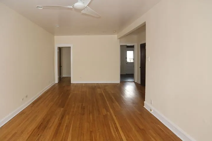 1258 W Montrose Ave #2 — Photo 9