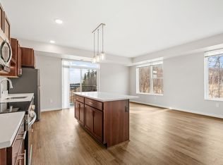 1875 Paulson Rd #202, River Falls, WI 54022