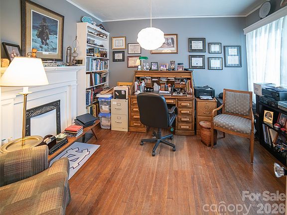 5th image of 308 Beall St NW
