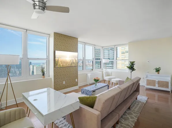 88 Morgan St APT 4402, Jersey City, NJ 07302