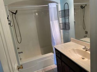 3133 Pinegate Dr, Flushing, MI 48433