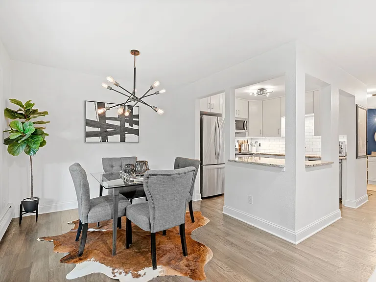 3850 Plymouth Blvd #212 — Photo 1