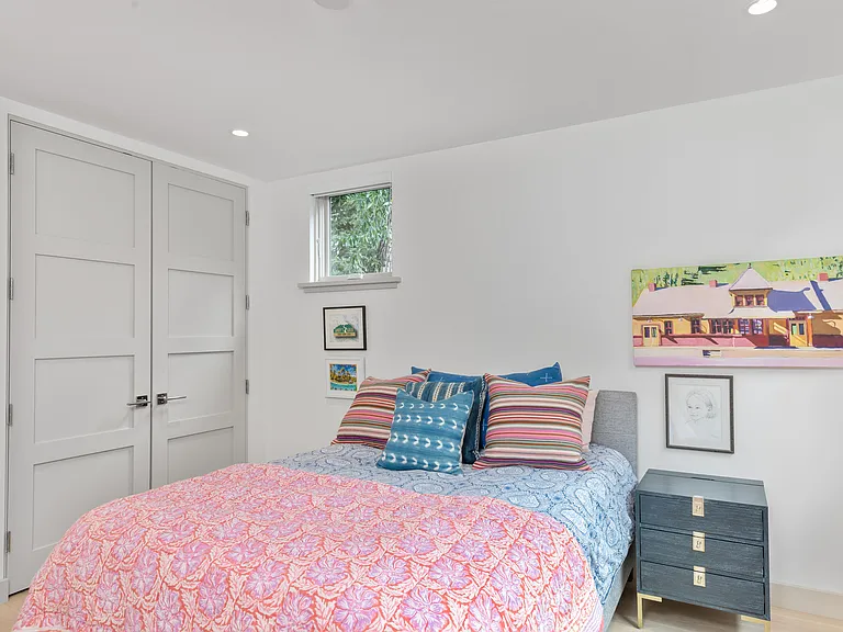 240 S Mahoney Dr #8 — Photo 22