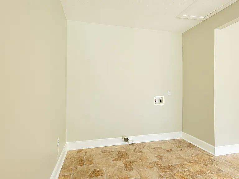 2612 Goff St — Photo 8
