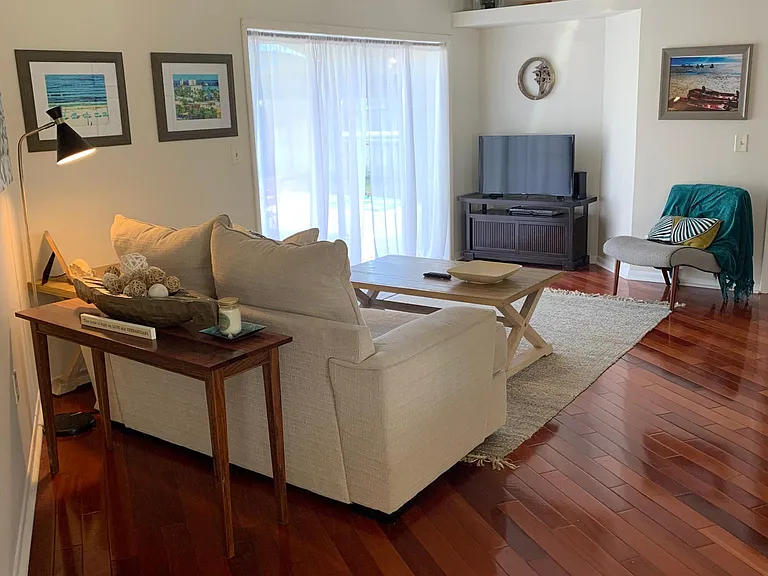 400 Meravan Ct — Photo 4