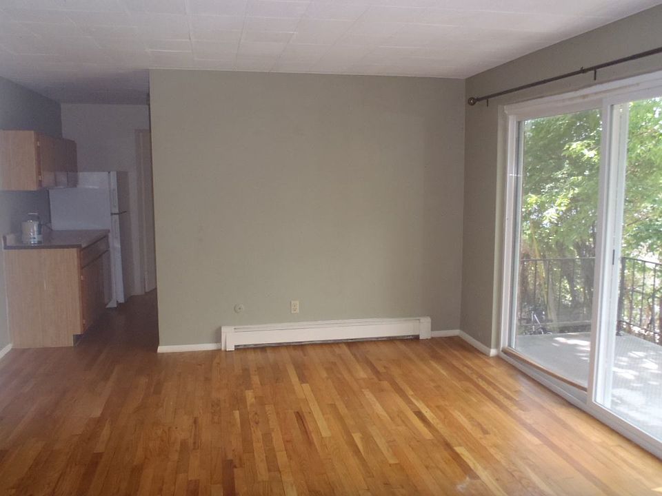 1st image of 3209 Bishop St APT 15