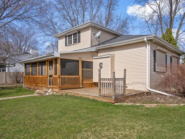 2N270 Kautz Rd, St Charles, IL 60174