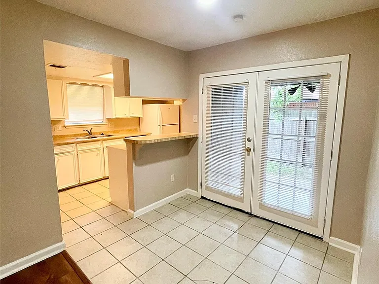 11906 Binghampton Dr — Photo 8